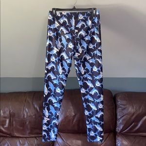 Shark leggings